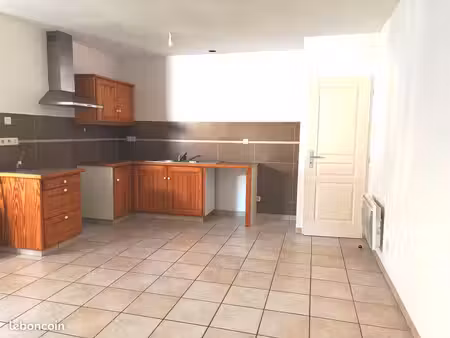 ◊ à louer – spacieux t4 de 90 m² au cœur de tartas