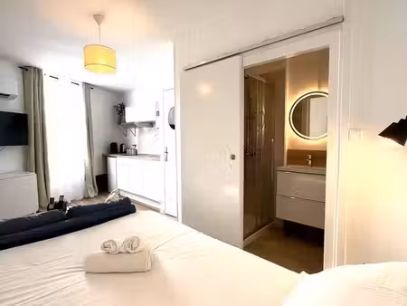 studio rénové  climatisé et tout équipé
