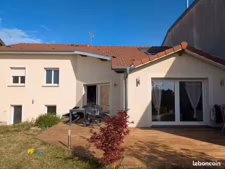 maison à louer 200m2 3 chambres