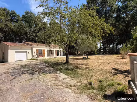 maison au calme sur terrain arboré