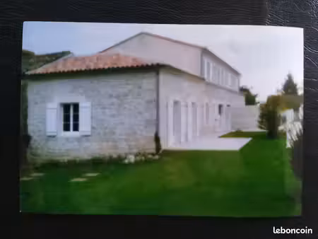 coup de coeur assuré : très belle maison en moellons et pierre de taille de 118 m2 avec ét