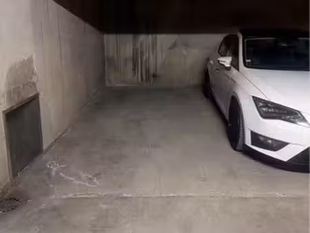 location de garage sous-terrain