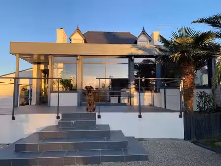location meublée maison 7 pièces 145 m² à carantec (29660)  1 400 €