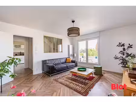 exclusivite - appartement duplex avec 3 chambres  terrasse et stationnement