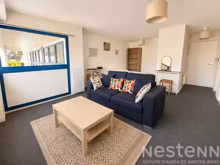 studio meublé 37 m² ? centre-ville d'auray avec parking et cave