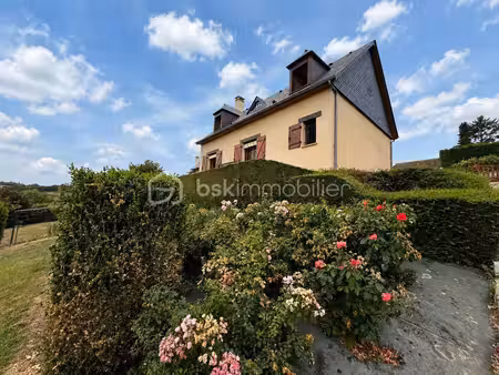 maison familiale avec vue dégagée à beaumont-en-auge