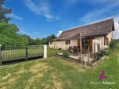 maison de charme – 4 hectares – piscine chauffée