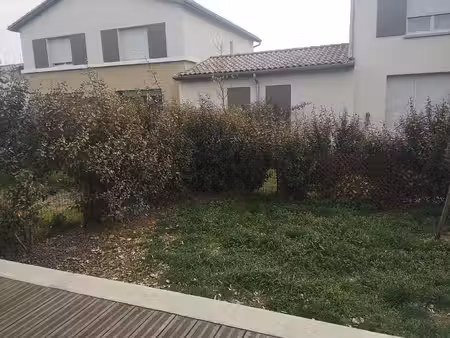 location maison 3 pièces 68 m² à castelginest (31780)