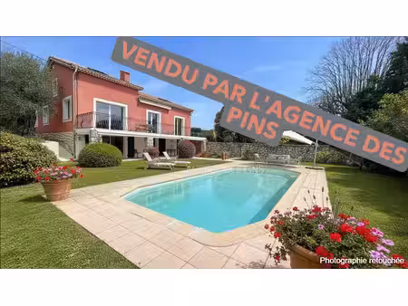 superbe villa renovee a chateauneuf-grasse