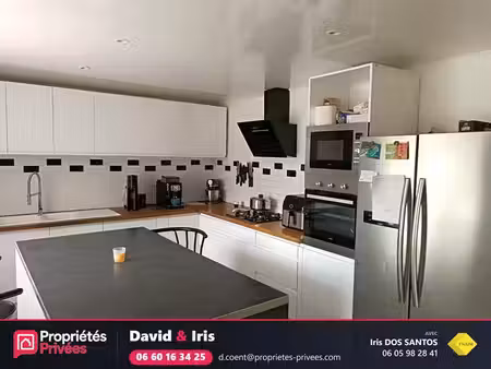 maison en pierre à personnaliser  6 500 m² pour vos projets