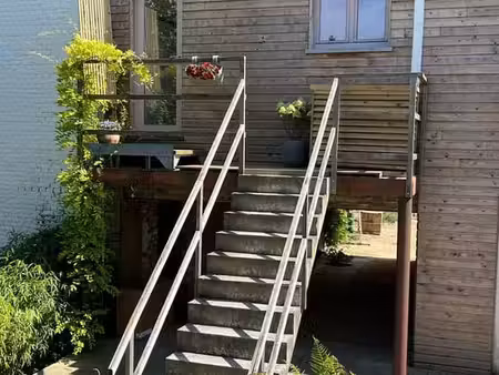 charmant duplex-studio à vendre
