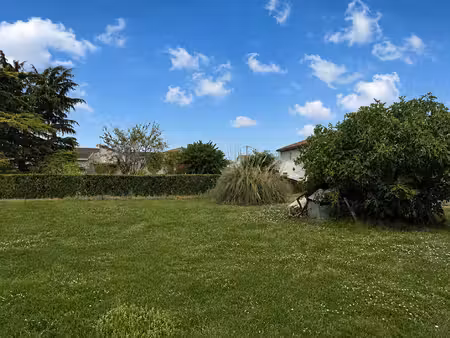 terrain constructible viabilisé à vendre