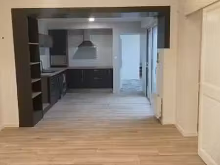 location maison à challans (85300) : à louer / 84m² challans