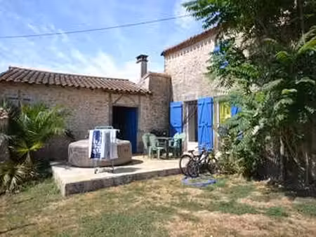 location maison à saint-germain-de-prinçay (85110) : à louer / 63m² saint-germain-de-prinç