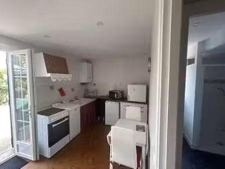 location maison à bègles (33130) : à louer / 27m² bègles