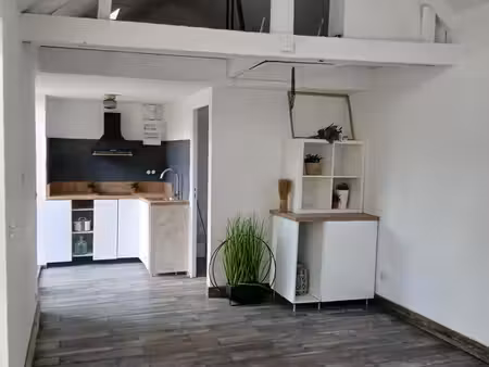studio mezzanine dans un charmant village proche barbizon