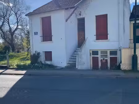 maison trois pièces de 65m2 avenue des graviers