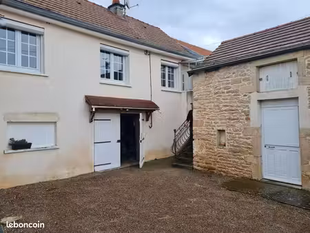 petite maison avec terrain