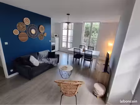 appartement en duplex meublé
