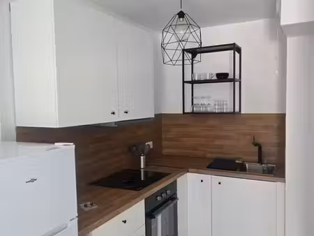 t2 meublé neuf + balcon + garage à louer