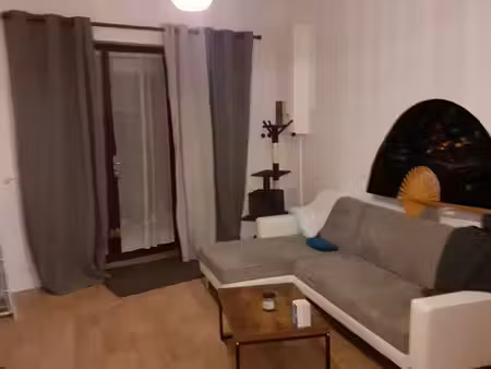 maison f 4