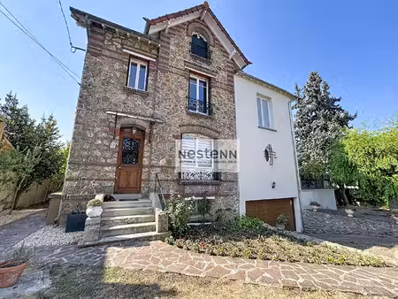 - exclusivité - maison de prestige ? 5 chambres ? jardin 788 m² - sous-sol total ? ermont 