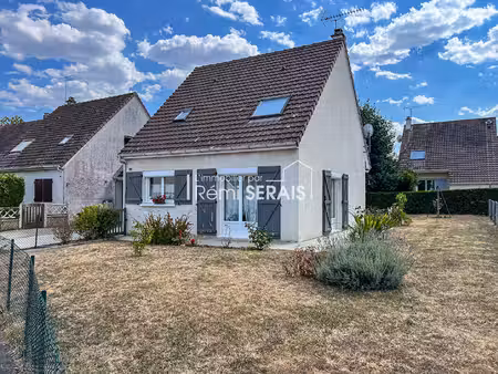 maison f4 avec jardin et garage à falaise  au calme proche du centre-ville!