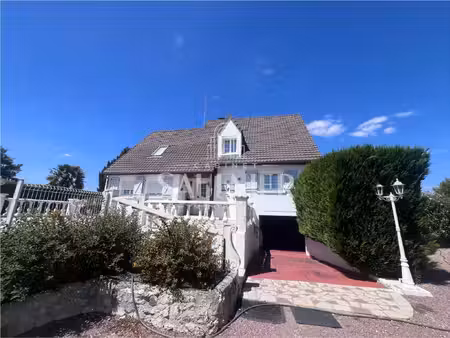 au sud de ste maure de touraine  maison sur sous-sol