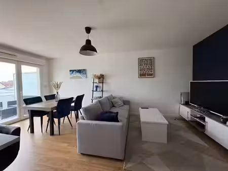 location appartement 2 pièces 45 m² à artix (64170)