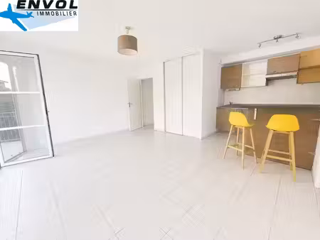 location appartement 2 pièces 41 m² à cornebarrieu (31700)