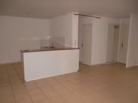 appartement t2 a louer a le coteau - avenue de la liberation