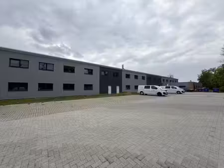 ensemble semi-industriel de 3200m²