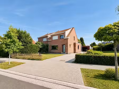 b&b moment : gerenoveerde gezinswoning met 3 slaapkamers ...