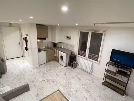location meublé studio refait à neuf