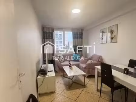 t3 lumineux avec balcon