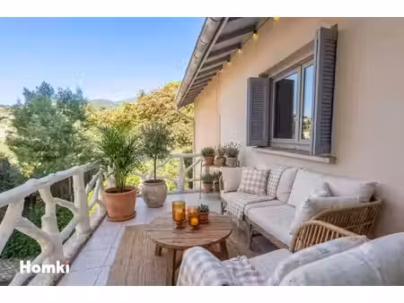 menton – riviera palace – élégant 2/3 pièces rénové au cœur d’une résidence belle époque