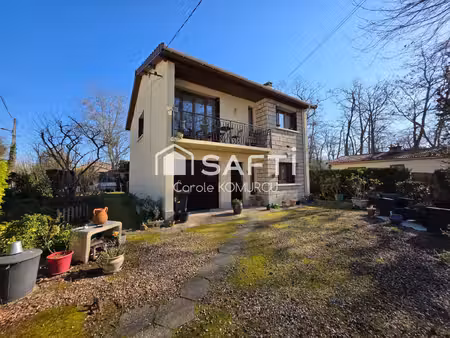 maison individuelle de 5 pièces  406m² terrain  sous-sol total