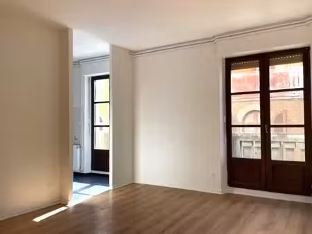 appartement t3 centre ville quartier des halles