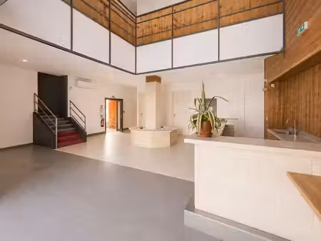 à louer bureau individuel avec point d'eau - secteur cavignac