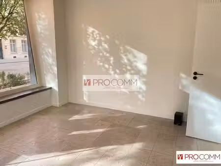 location commerce chartres 28000 55m²