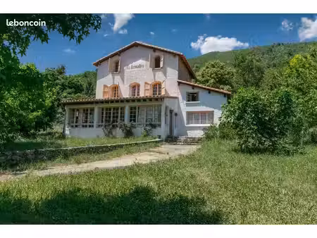 maison de village en vente avec 6 pièces à prats-de-mollo-la-preste