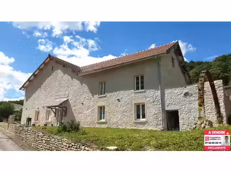 maison 10 pièces de 300 m²