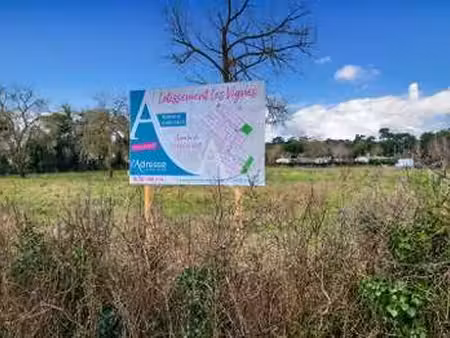 vente terrain à fromentine (85550) : à vendre / 653m² fromentine