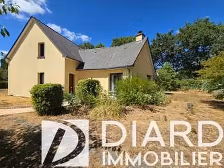 vente maison à argentré-du-plessis (35370) : à vendre / 125m² argentré-du-plessis