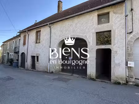 vente d'un immeuble en pierre à fort potentiel