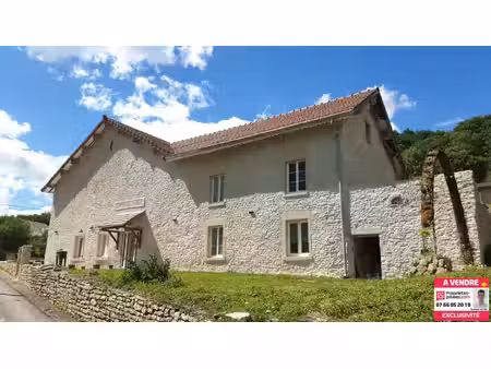 maison 10 pièces de 300 m²