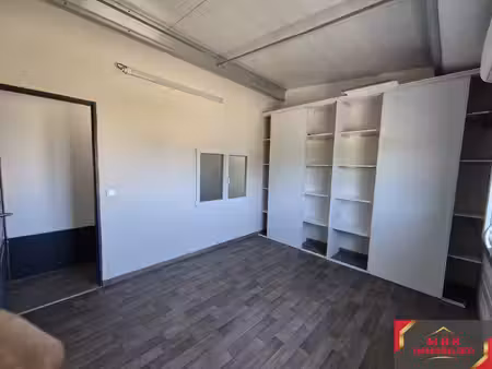location local professionnel 12m² perpignan 66000