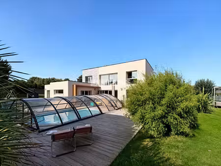 achat maison 8 pièces 216m²