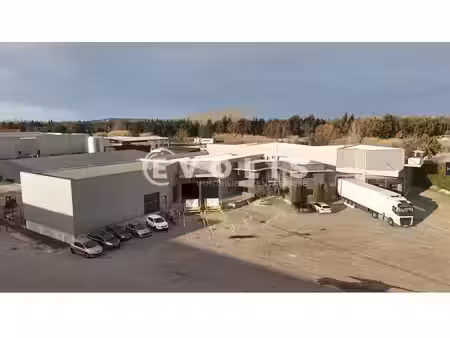 vente local d’activités verquieres 13670 1236m²