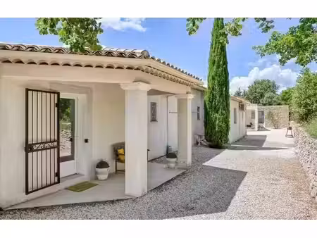 location villa 4 pièces 130 m² à tourves (83170)  1 600 €